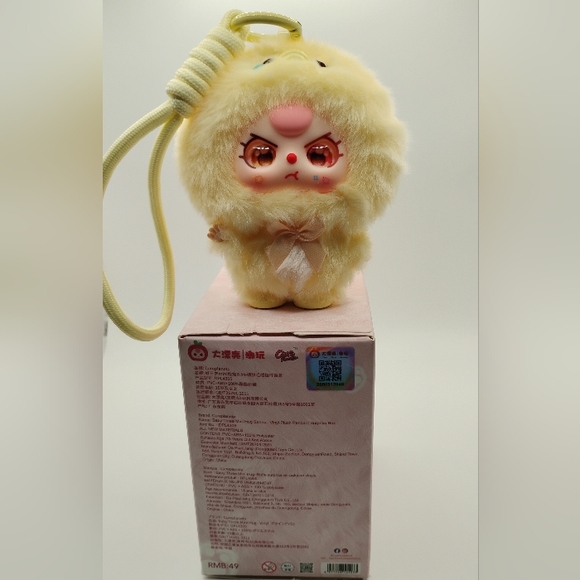 Baby Three Mini Bunny "Chu Chu wanna hug hug!" - Picture 2 of 4